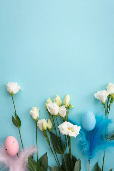 Flowers Top View Easter Eggs Decor Blue Surface — Stock Photo, Image
