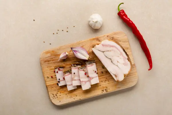 Visão Aérea Carne Porco Fatiada Delicatessen Salgado Com Comida Tempero — Fotografia de Stock