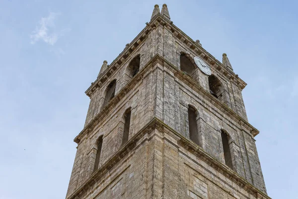 Una Torre Piedra Con Campanario Iglesia Católica — Foto de Stock