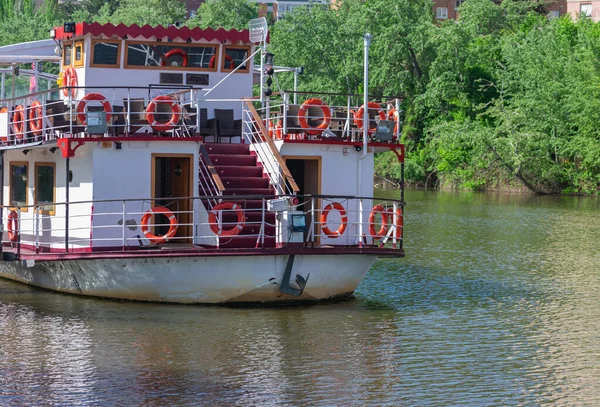 Een Houten Stoomboot Voor Recreatie Rivier — Stockfoto