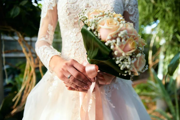 新娘婚礼花束的照片 — 图库照片
