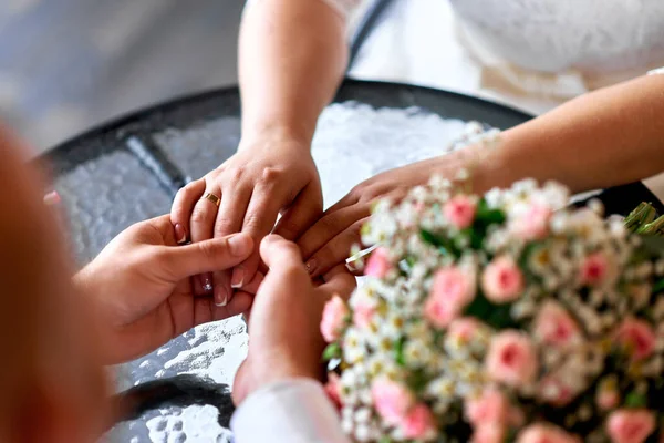 Wedding Rings Bouquet Background — Stock Photo, Image