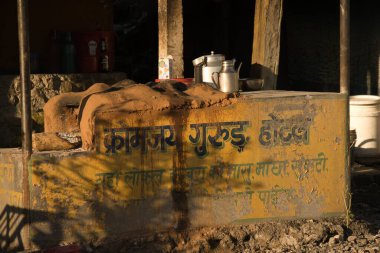 Nepal 'de güneşli bir foto Annapurna bölgesine gidiyor.