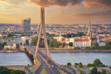 Old Riga, Riga Letonya başkentin tarihi merkez havadan görünümü