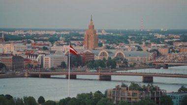 Old Riga, Riga Letonya başkentin tarihi merkez havadan görünümü