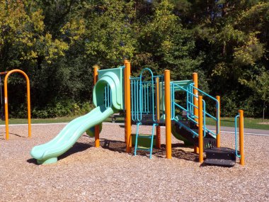 Parktaki çocuk parkı