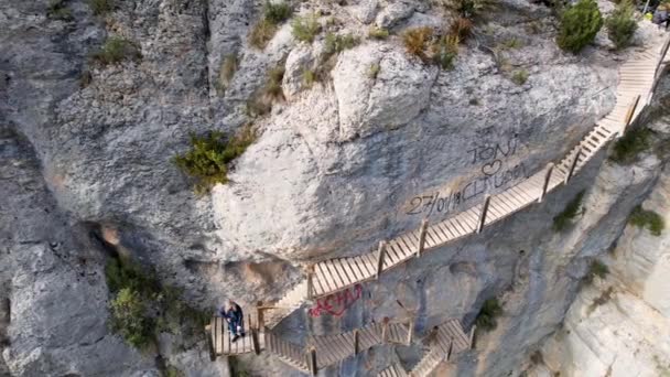 Panoramique Belle Vue Aérienne Vertigineuse Impressionnante Haut Bas Escalier Bois — Video
