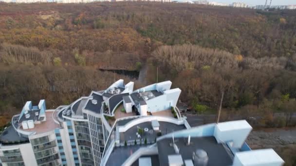 Pemandangan Drone Udara Panorama Dari Kompleks Perumahan Istana Coliseum Terletak — Stok Video