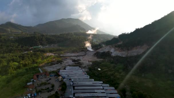 美しさの空中ビューDieng高原 インドネシアのワンオソボ2023年1月3日 — ストック動画