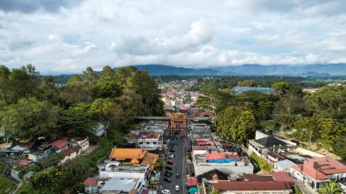 Aerial view of This bridge has a length of 90 metres and width of 3.8 metres connecting the fortress of Fort De Kock and Bukittinggi Zoo. Limpapeh bridge. Bukittinggi, Indonesia, January 25, 2023