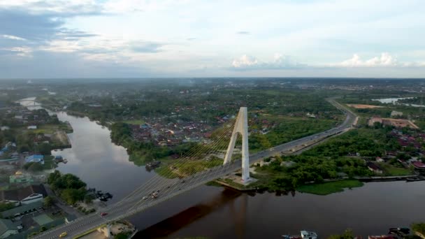 Pemandangan Udara Jembatan Siak Jembatan Abdul Jalil Alamuddin Syah Atas — Stok Video