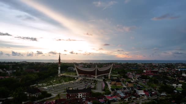 Pemandangan Udara Masjid Agung Sumatera Barat Masjid Terbesar Sumatera Barat — Stok Video