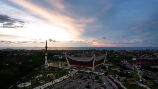 Luchtfoto Van Grote Moskee Van West Sumatera Grootste Moskee West — Stockvideo