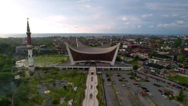 Luchtfoto Van Grote Moskee Van West Sumatera Grootste Moskee West — Stockvideo