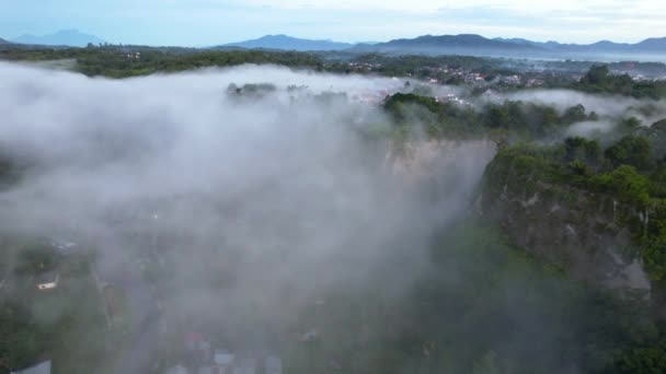 Krásný Výhled Kaňonu Ngarai Sianok Bukittinggi Letecký Dron Záběr Ngarai — Stock video