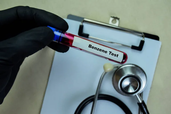 Concept Benzène Test Avec Échantillon Sang Soins Santé Concept Médical — Photo