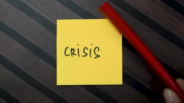 Conceito Crise Inscrição Crossed Red Line Escrever Notas Pegajosas Isoladas — Vídeo de Stock