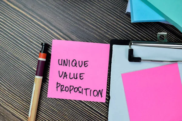 Konzept Des Unique Value Proposition Schreibe Auf Klebrige Zettel Isoliert — Stockfoto