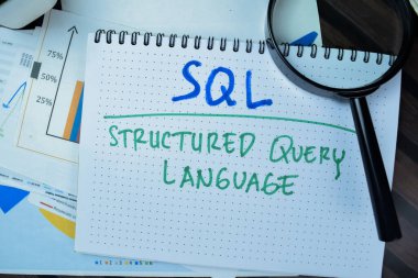 SQL kavramı - Tahta Tablo üzerinde izole edilmiş kitap üzerine Yapılandırılmış Sorgu Dili.
