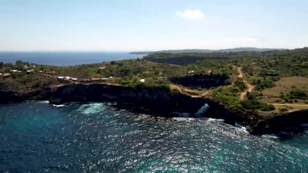 Letecké Video Kelingking Beach Nusa Penida Jedním Nejneuvěřitelnějších Míst Pro — Stock video