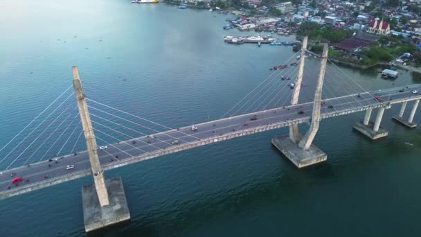 Αεροφωτογραφία Της Εικονικής Merah Putih Καλώδιο Έμεινε Γέφυρα Accross Ambon — Αρχείο Βίντεο