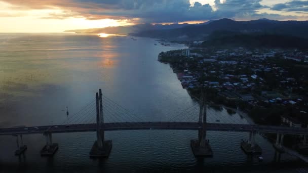 Αεροφωτογραφία Της Εικονικής Merah Putih Καλώδιο Έμεινε Γέφυρα Accross Ambon — Αρχείο Βίντεο
