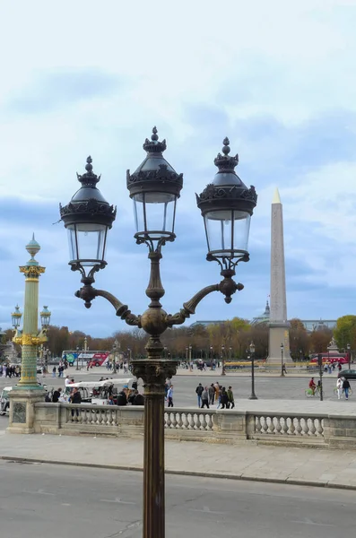 Paříž Francie Října 2022 Zblízka Retro Pouliční Osvětlení Obelisk Pozadí — Stock fotografie