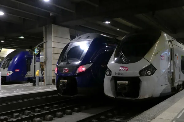 Paris Fransa Nisan 2023 Montparnasse Istasyonundaki Tren Kalkışa Hazır Sncf — Stok fotoğraf