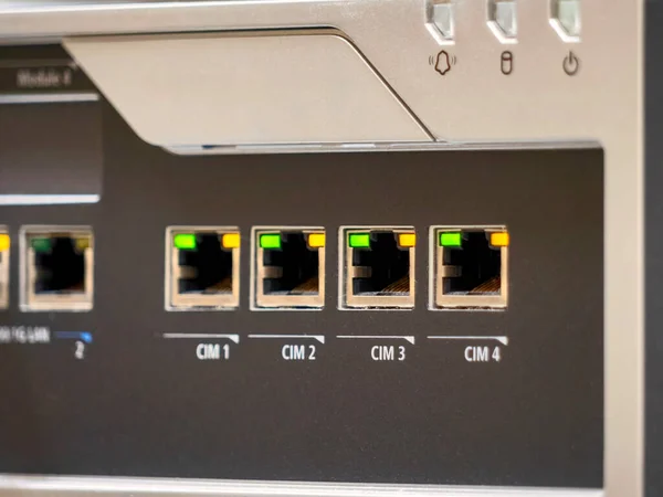 Port Ethernet Peralatan Komunikasi Dalam Modus Tes Dengan Lampu Dinyalakan — Stok Foto