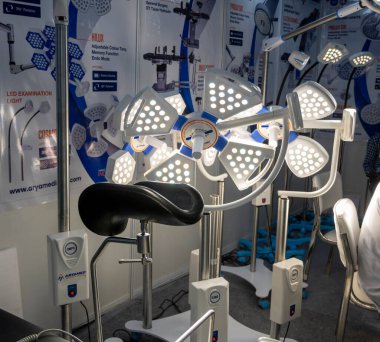 Büyük Noida, Hindistan - 24 Mayıs 2025: Operasyon Tiyatro Işıkları Hindistan Hastanesi 2025 Fuarı 'nda sergilendi.