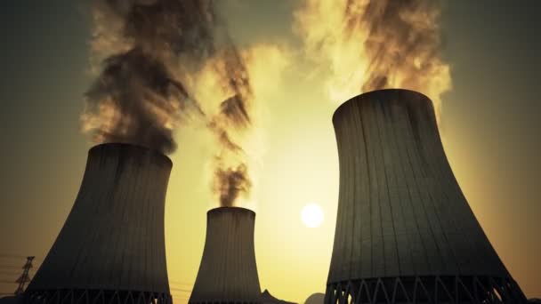 Πυρηνικό Εργοστάσιο Τρεις Μεγάλες Ψηλές Καμινάδες Τσιμέντου Πύργοι Ψύξης Εξαντλώντας — Αρχείο Βίντεο