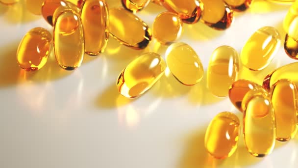Sárga Áttetsző Gélkapszulák Omega Mal Vitaminnal Halolajjal Vagy Tőkehalmáj Olajjal — Stock videók