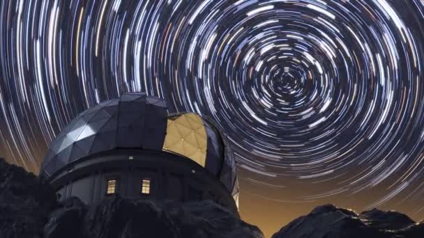 Moderní Budova Observatoře Stojí Kopci Pomalu Pozoruje Hvězdy Noční Hvězdy — Stock video