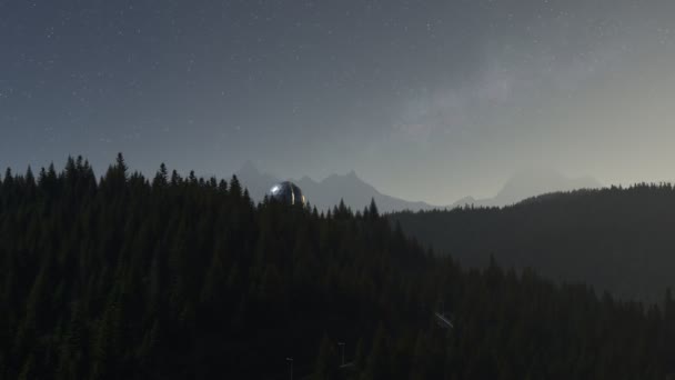 Geniş Bir Kozalaklı Ormandaki Modern Astronomik Gözlemevi Güzel Açık Gökyüzü — Stok video