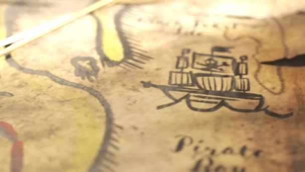 Animasyon Çizimleriyle Çizilmiş Komik Bir Antik Harita Kamera Yelkenli Korsan — Stok video