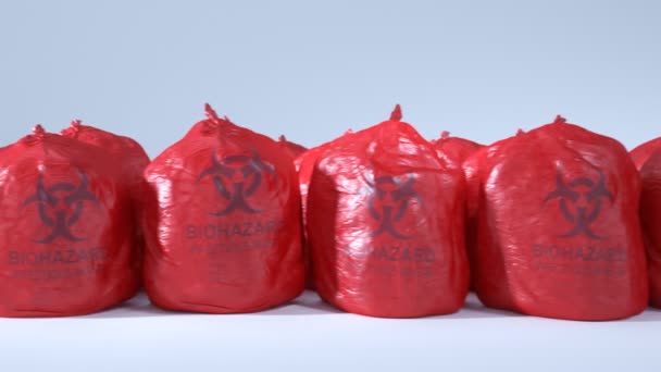 Abschließbare Animation Der Roten Säcke Mit Dem Medizinischen Abfall Inneren — Stockvideo