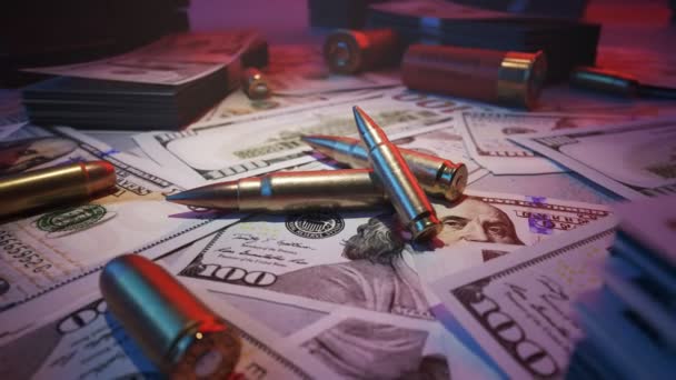 Shiny 在黑手党的桌子中间有全新的子弹大量的美元钞票堆积起来 此外还有黑帮犯罪的财富和致命的武力 霓虹灯和蓝灯照亮现金 4Khd — 图库视频影像