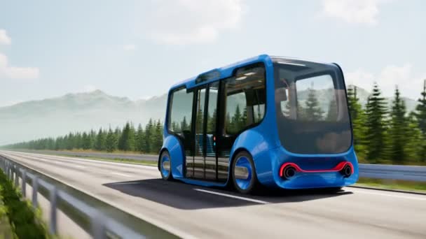 Autonomní Elektrický Chytrý Autobus Přijíždějící Silnici Horském Prostředí Moder Minibus — Stock video