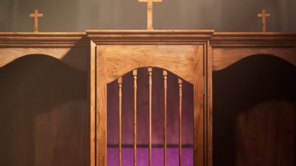Gyönyörű Fény Keresztény Kápolnában Esik Gyóntatószékre Helyezze Katolikus Egyház Gyónni — Stock videók
