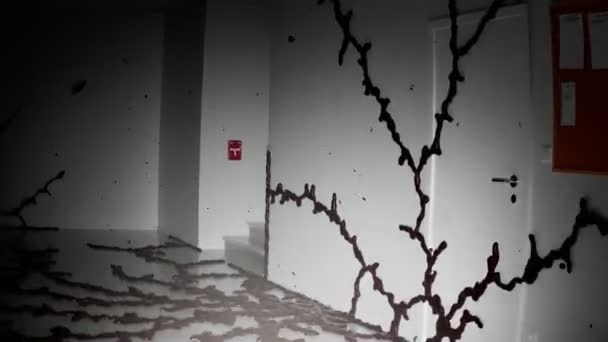 Ужасная Пробежка Пустой Школе Странные Вещи Происходят Заброшенном Коридоре Темно — стоковое видео