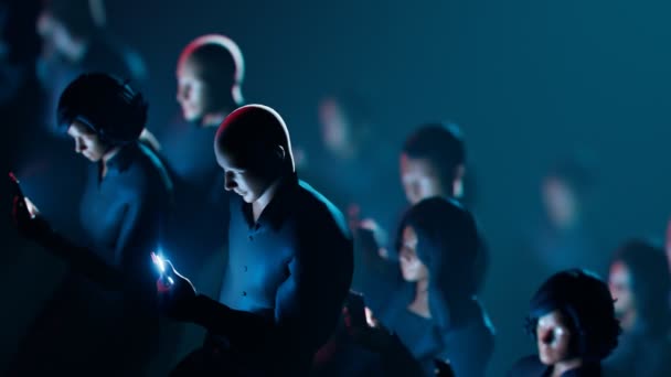 Ludzie Ciemności Chodzą Gapią Się Ekrany Telefonów Komórkowych Ludzie Zahipnotyzowani — Wideo stockowe