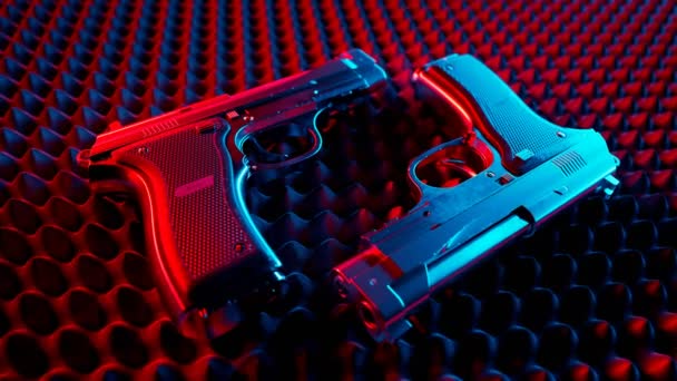 Dos Pistolas Espuma Gris Luces Neón Armas Luz Azul Roja — Vídeo de stock