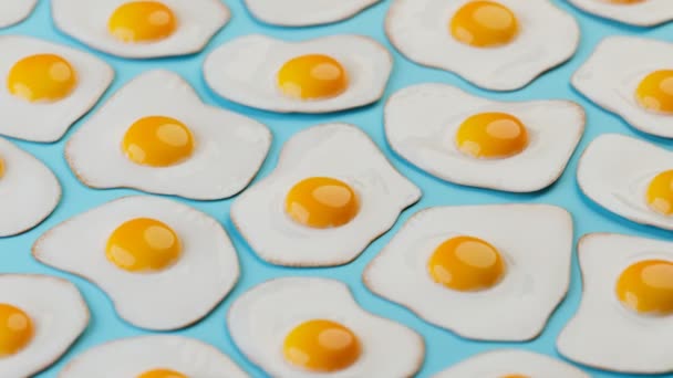 无缝线动画各种煎蛋 母鸡的蛋 早餐健康的新鲜食品配料 动物产品 杂货店 味道鲜美美味佳肴餐厅 烹调目的 — 图库视频影像