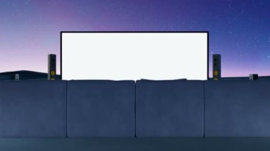 Yıldızların altında güzel bir ev sineması. Modern sinema evin dışında. Stereo çevre sistemine sahip multimedya alanı. Kocaman bir televizyonu ve rahat koltukları olan büyük bir eğlence alanı. Teknoloji.