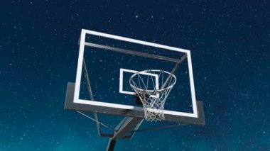 Güzel bir gecede basketbol kortunu seyret. Arka planda yıldızlı gökyüzü olan bir spor salonu. Kenarlı tahta. Hedefe nişan al ve sayı yap. Hadi basket oynayalım. Yarışma hazırlığı. Hayal et.