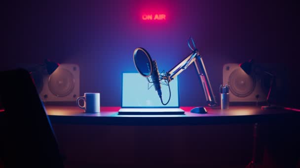 Podcast Audio Nahrávání Položek Klimatickém Vysílání Domácí Studio Profesionální Mikrofon — Stock video