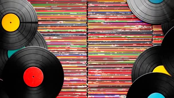 Animáció Fekete Bakelitlemezekkel Színes Háttérrel Lemezborítással Retro Hang Hanglemezek Klasszikus — Stock videók