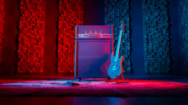 Profesjonalne Studio Nagraniowe Instrumentami Muzycznymi Kolorowe Studio Dźwiękowe Gitarą Głośnikami — Wideo stockowe