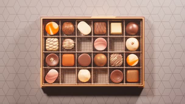 Surtido Deliciosos Pralinés Chocolate Bonbones Dulces Decorados Con Glaseado Chocolate — Vídeos de Stock