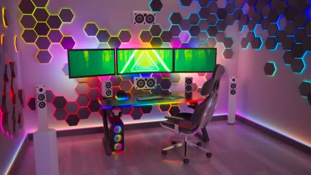 Pembe Mavi Mor Neon Işıklı Oyun Odası Olan Canlı Renkli — Stok video